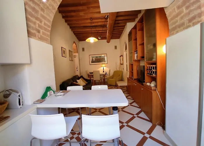 Apartament Marta House *